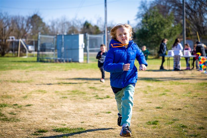 Students run in a Turkey Trot